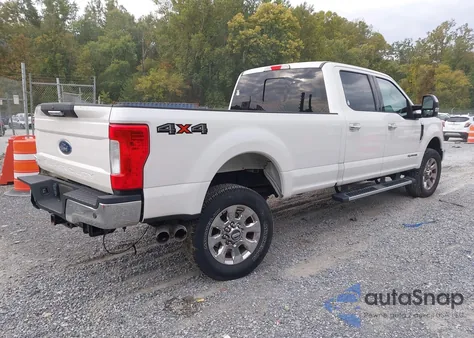2017 Ford F-250 Lariat из США, поврежденный, VIN 1FT7W2BT3HEC52517